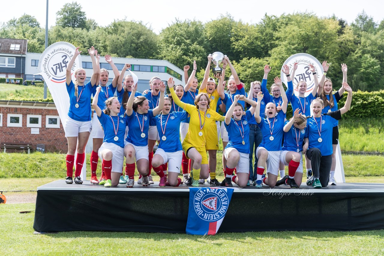 Bild 127 - wBJ SH-Pokalfinale  Holstein-Kiel - SV Viktoria : Ergebnis: 1:0